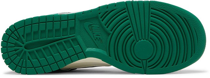 Кроссовки Nike Dunk Low Retro SE Lottery Pack Pale Ivory/Malachite Green/Black